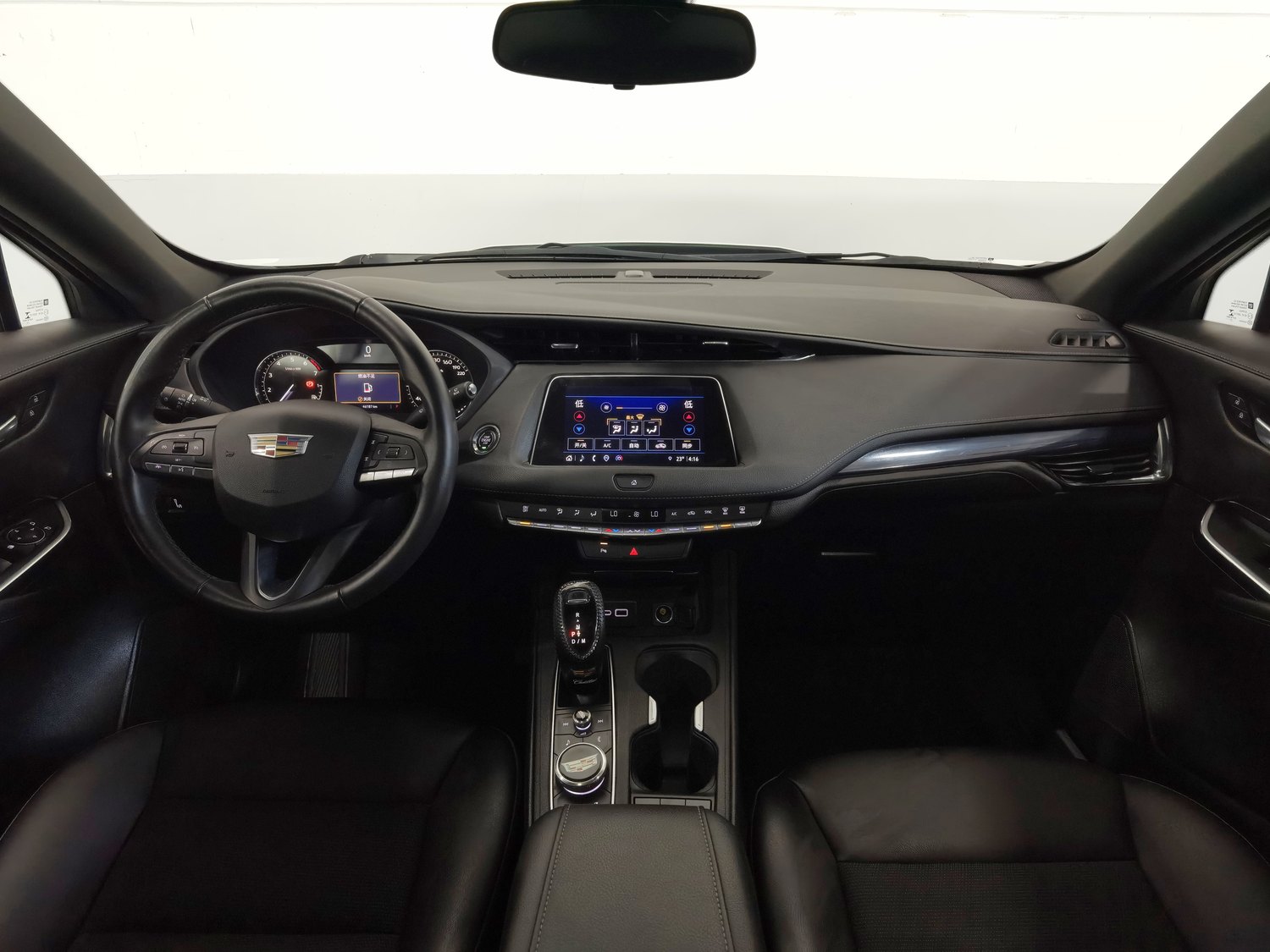 Used Cadillac XT4 2022 2.0 AT