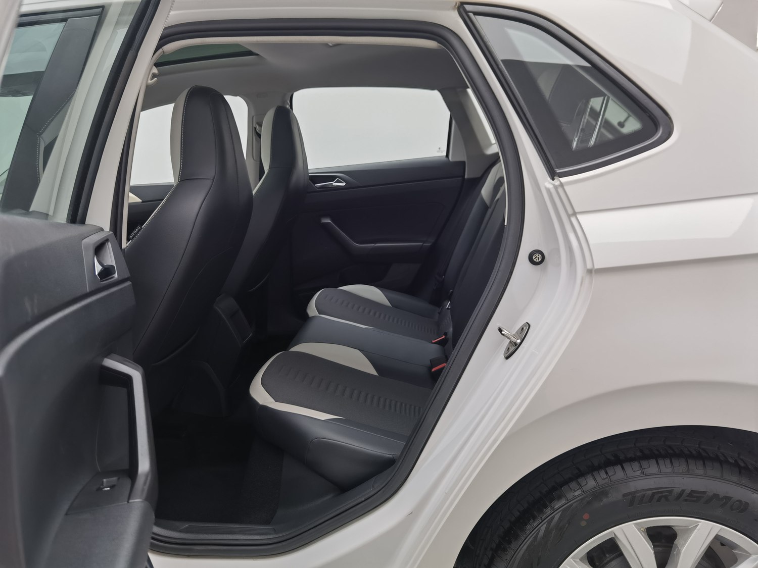 Used Volkswagen POLO 2019 1.5 AT