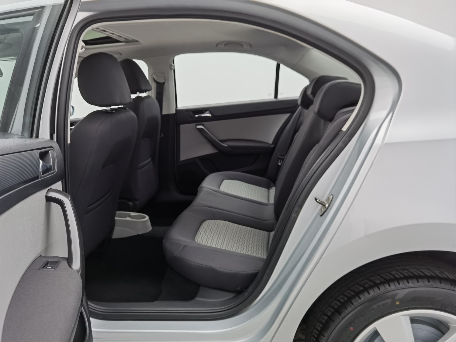 Used SKODA Rapid 2013 1.6 MT