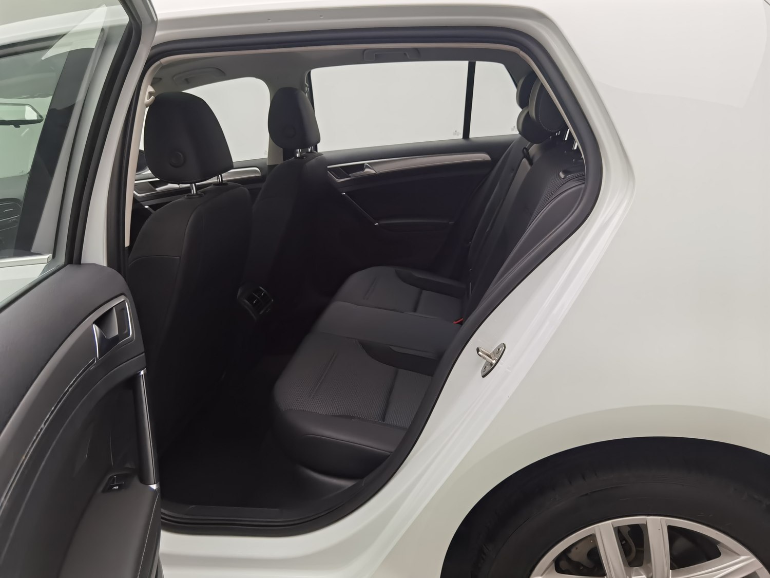 Used Volkswagen Golf 2018 1.6 AT