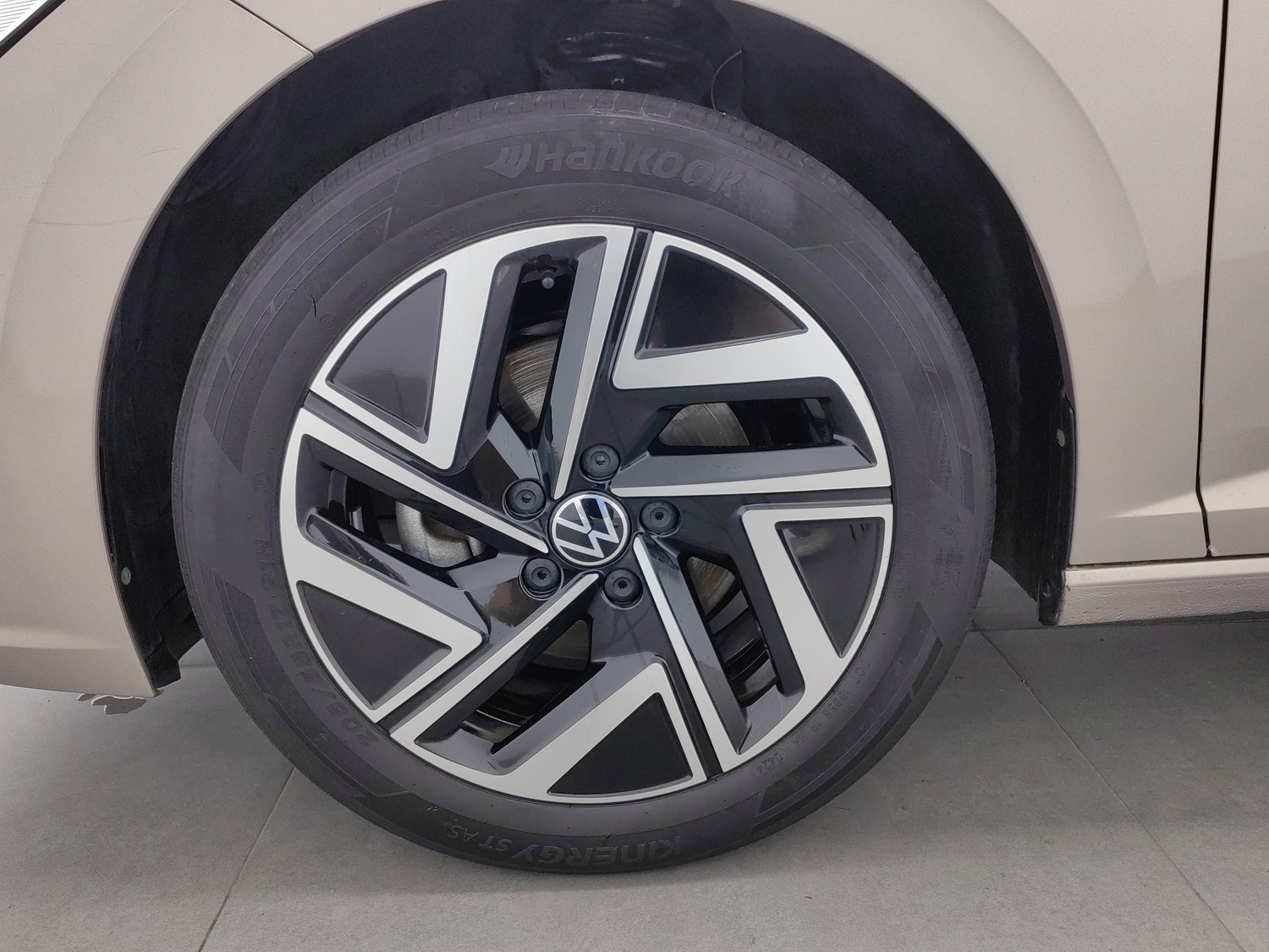 Used Volkswagen Sagitar 2024 1.5 AT