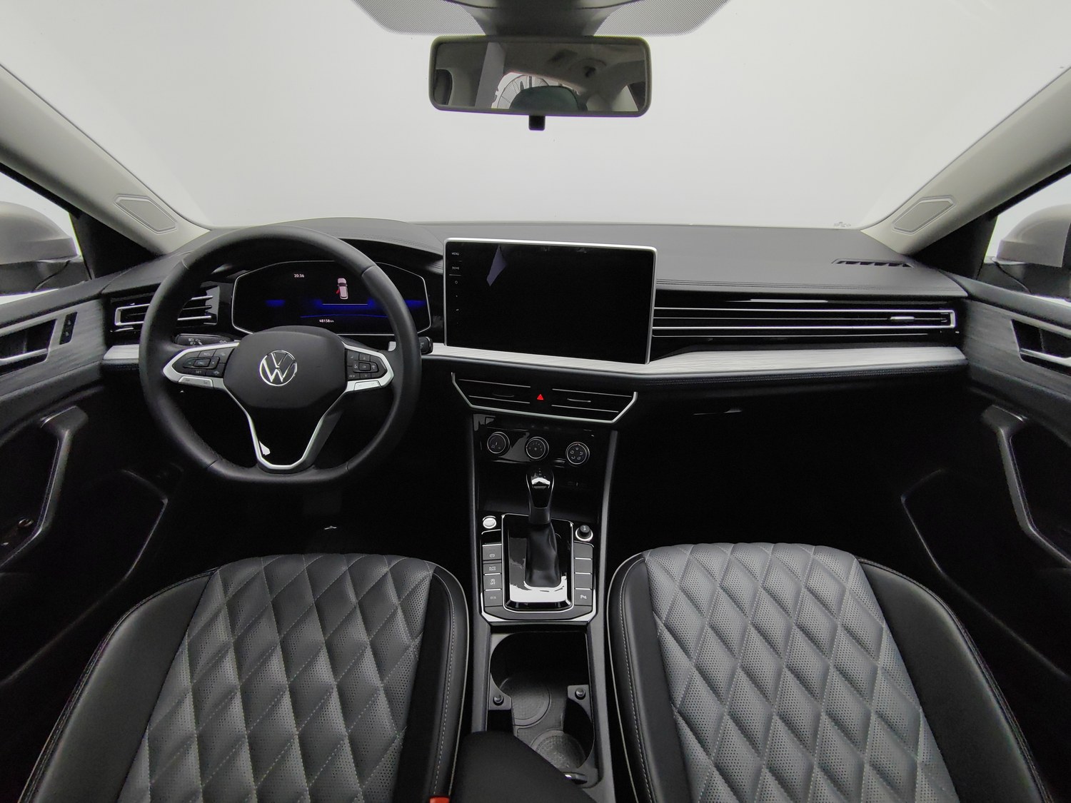 Used Volkswagen Sagitar 2024 1.5 AT