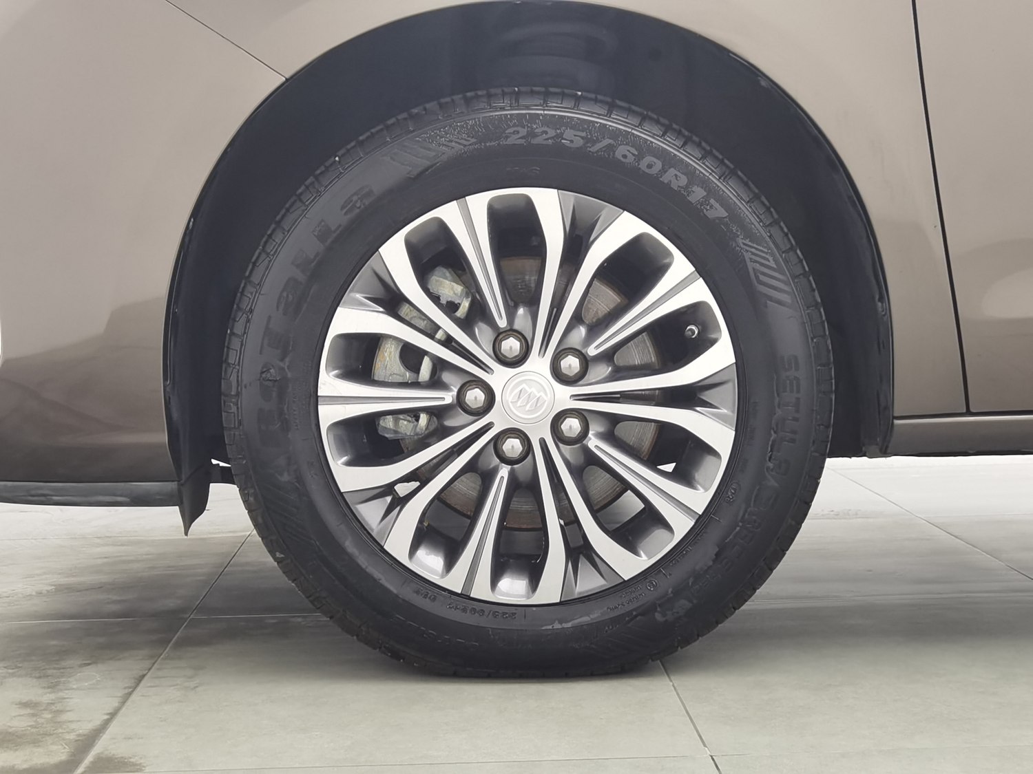 Used Buick GL8 2022 2.0 AT