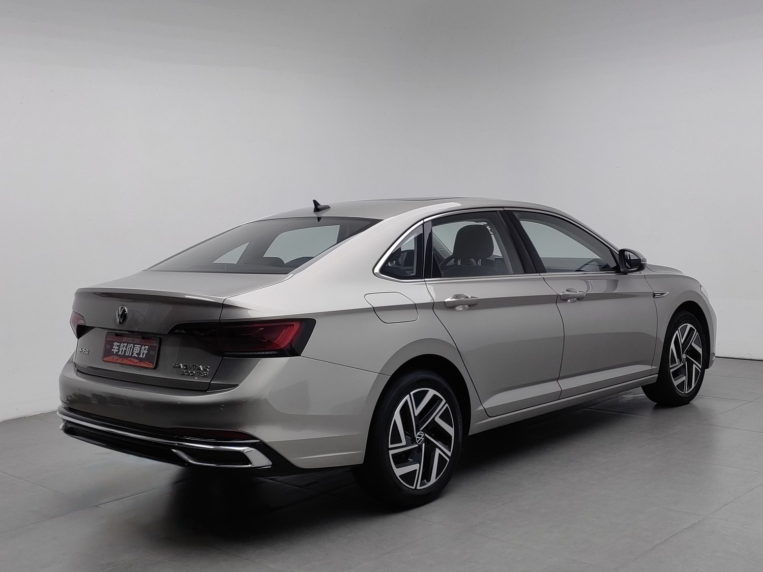 Used Volkswagen Sagitar 2024 1.5 AT