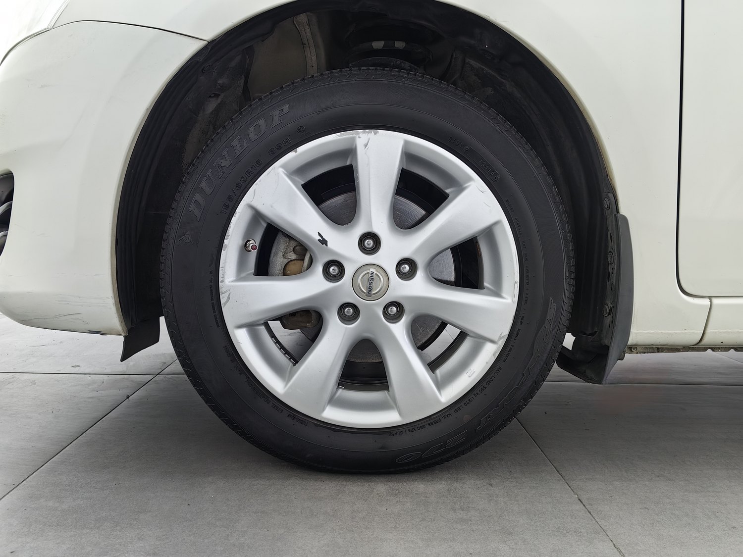 Used Nissan Tiida 2011 1.6 AT