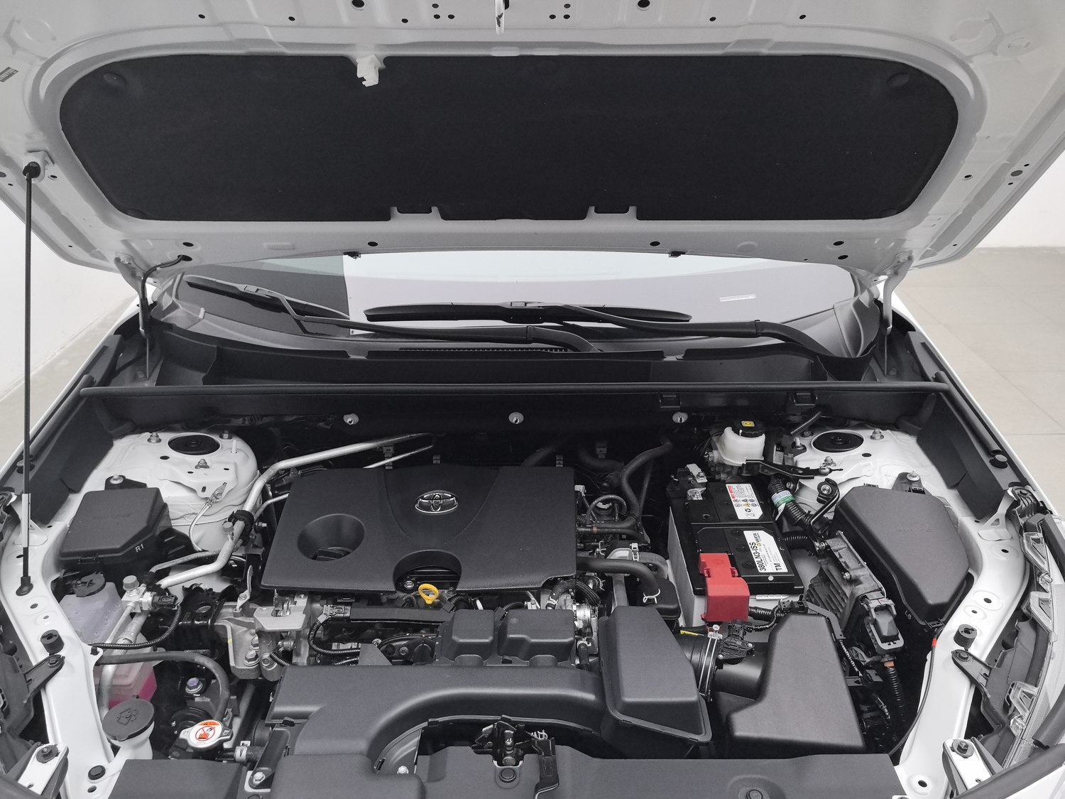 Used Toyota RAV4 2023 2.0 AT