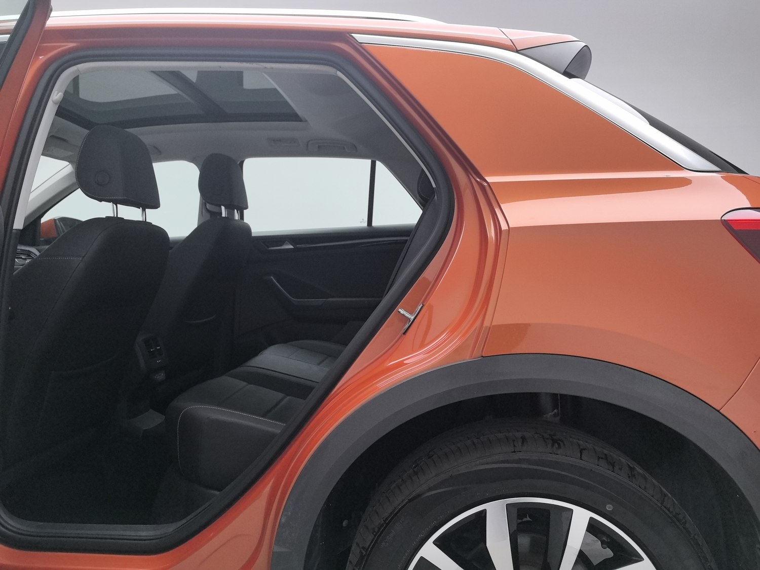Used Volkswagen T-Roc 2018 1.4 AT