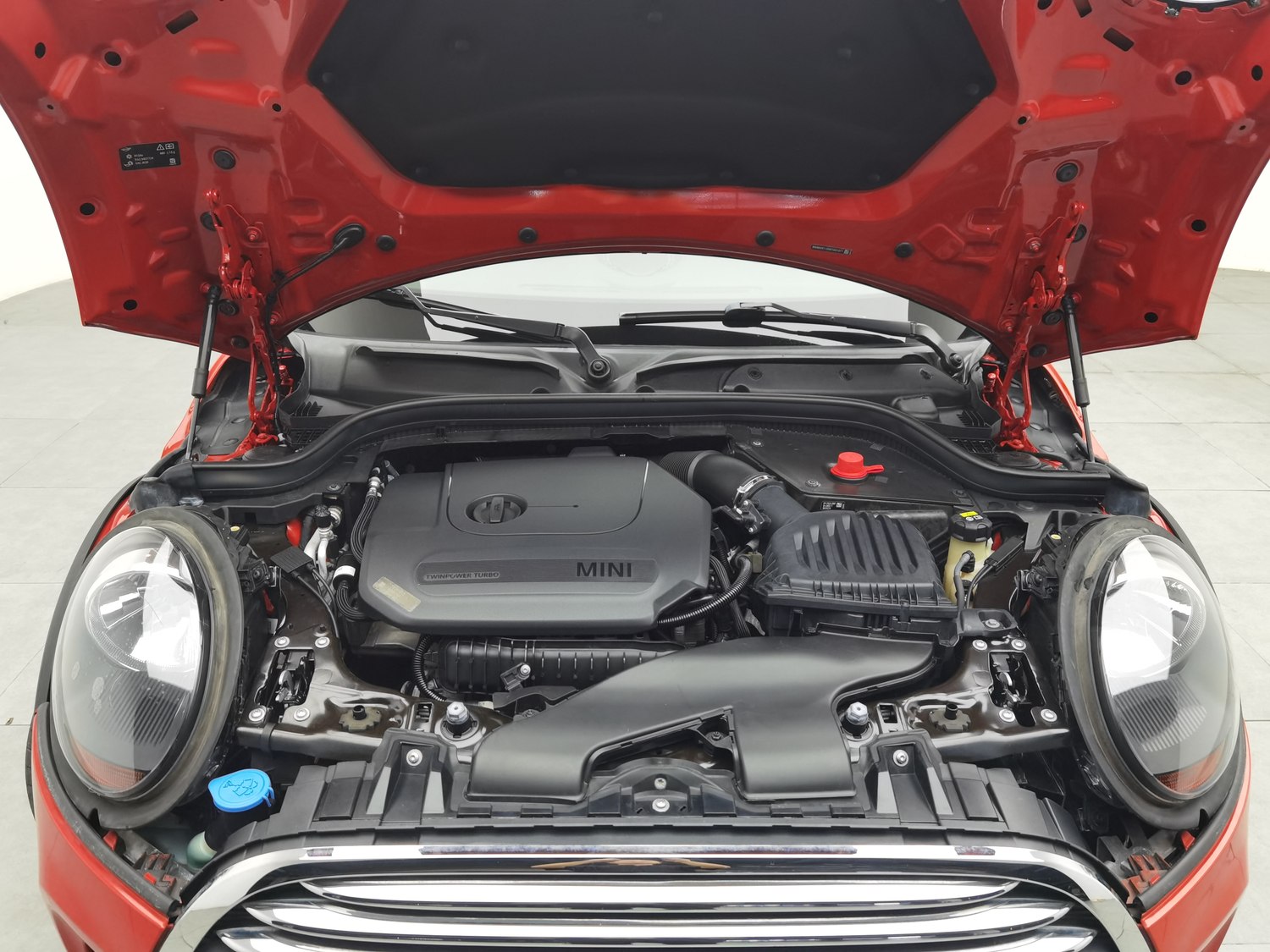 Used MINI MINI 2018 1.5 AT