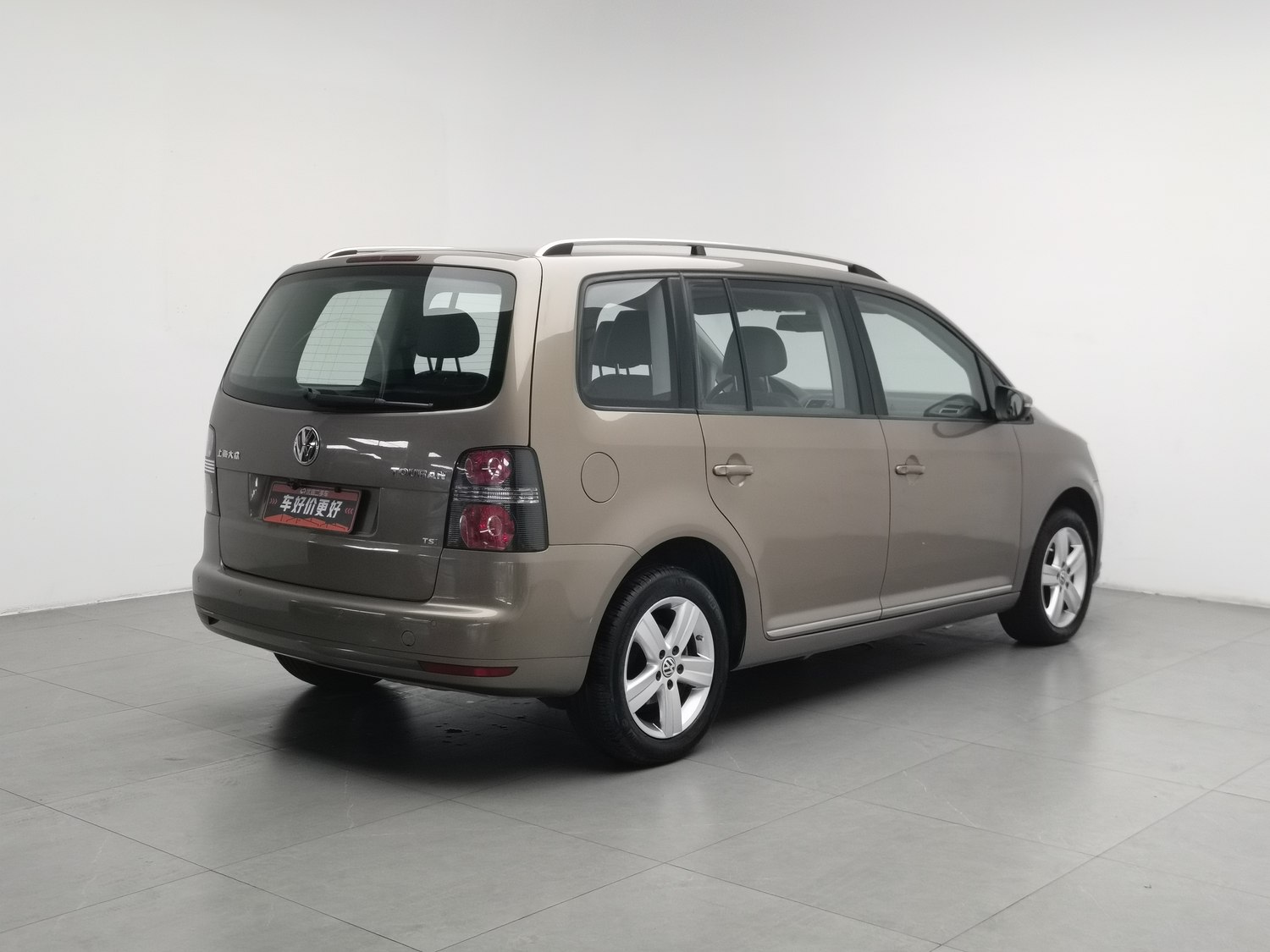 Used Volkswagen Touran 2015 1.4 AT