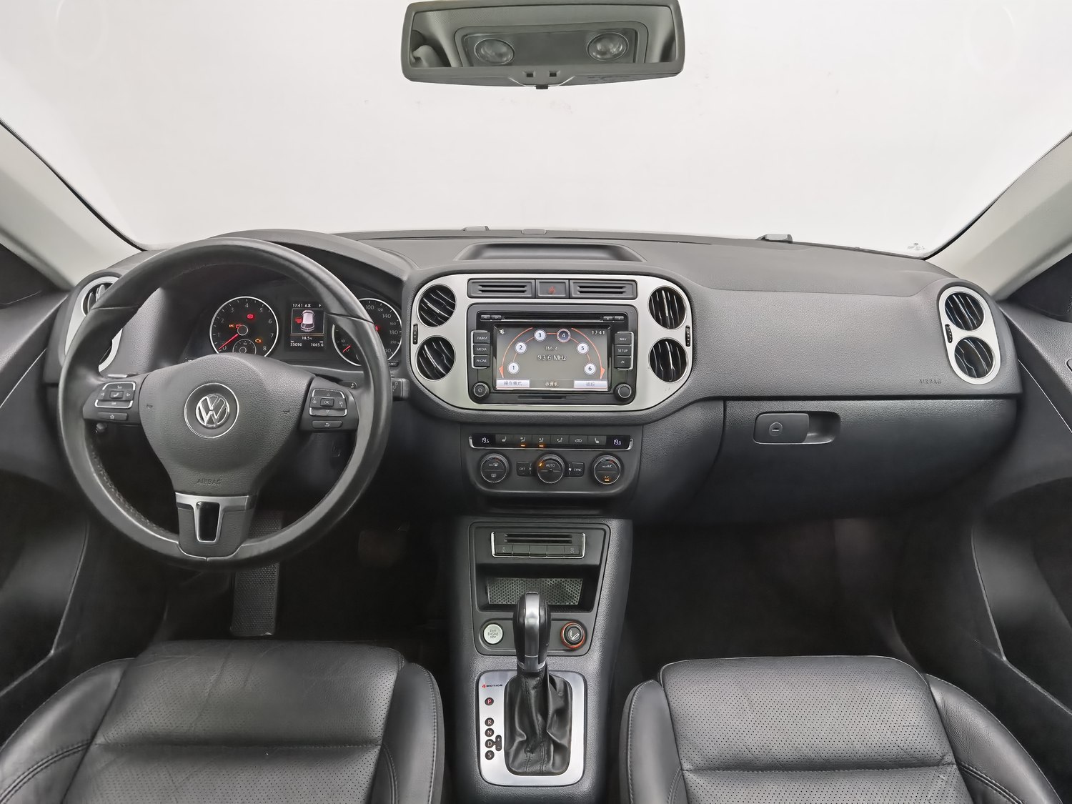 Used Volkswagen Tiguan 2015 1.8 AT