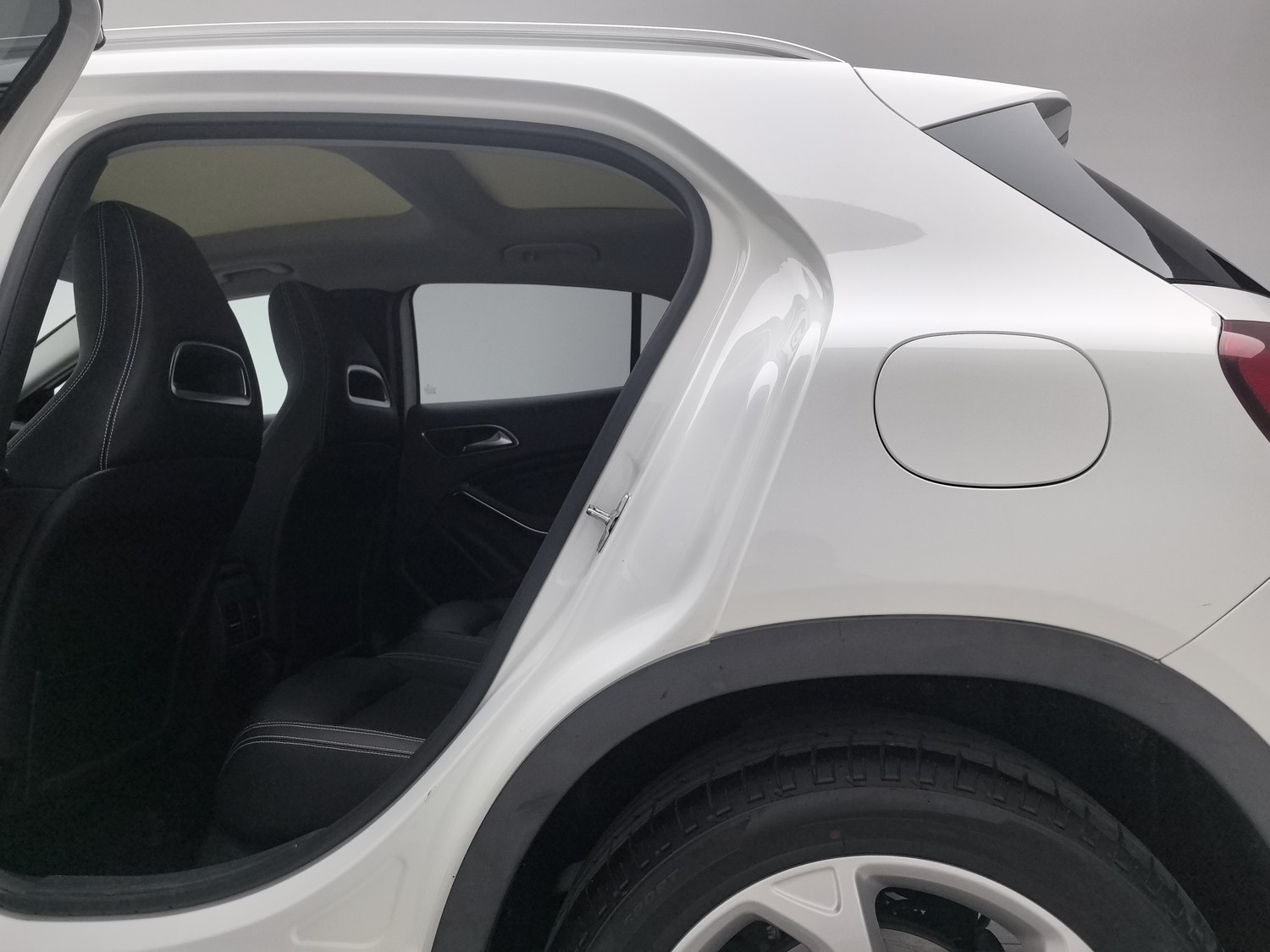 Used Mercedes-Benz GLA 2018 1.6 AT