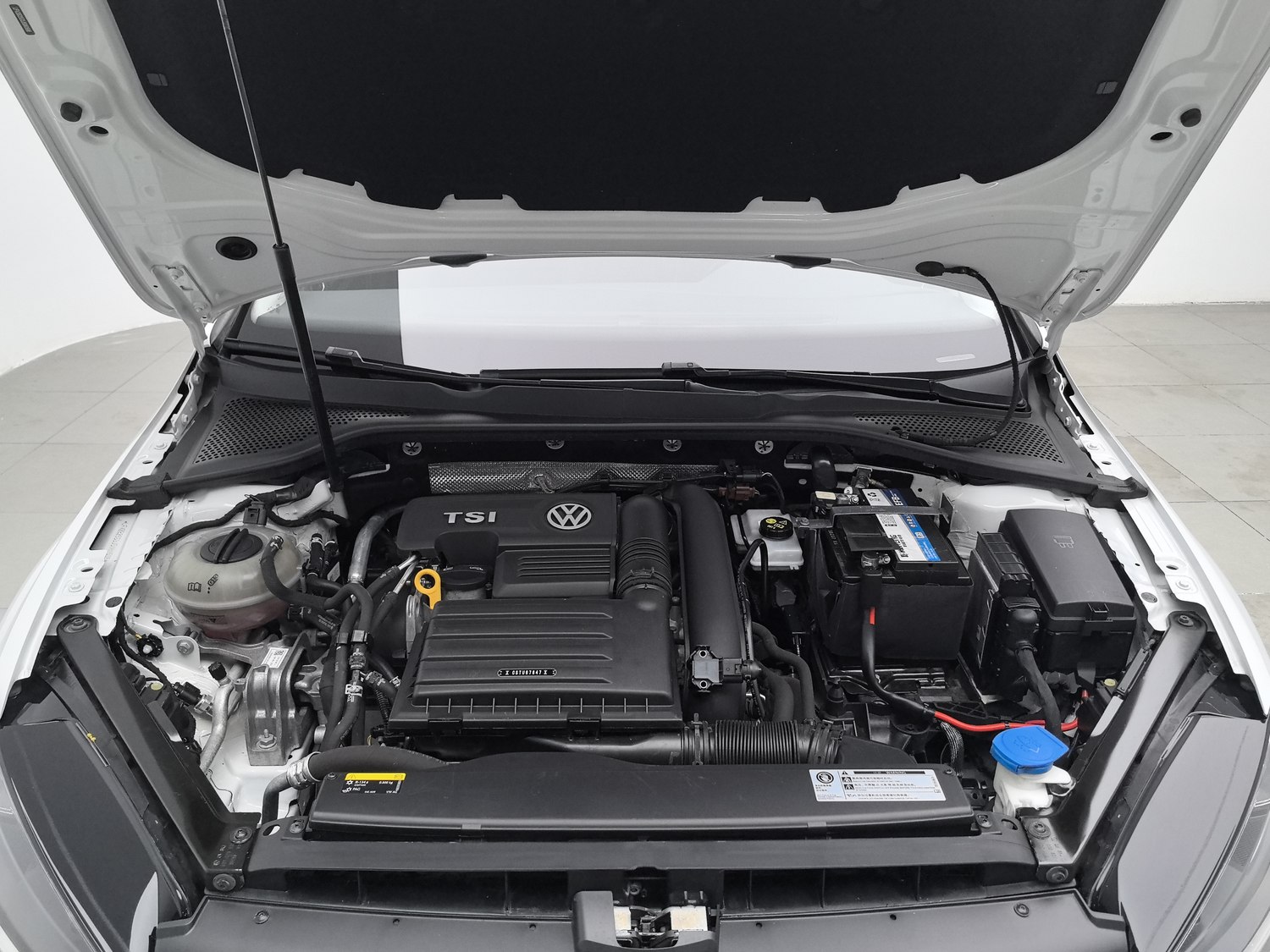 Used Volkswagen Golf 2018 1.4 AT