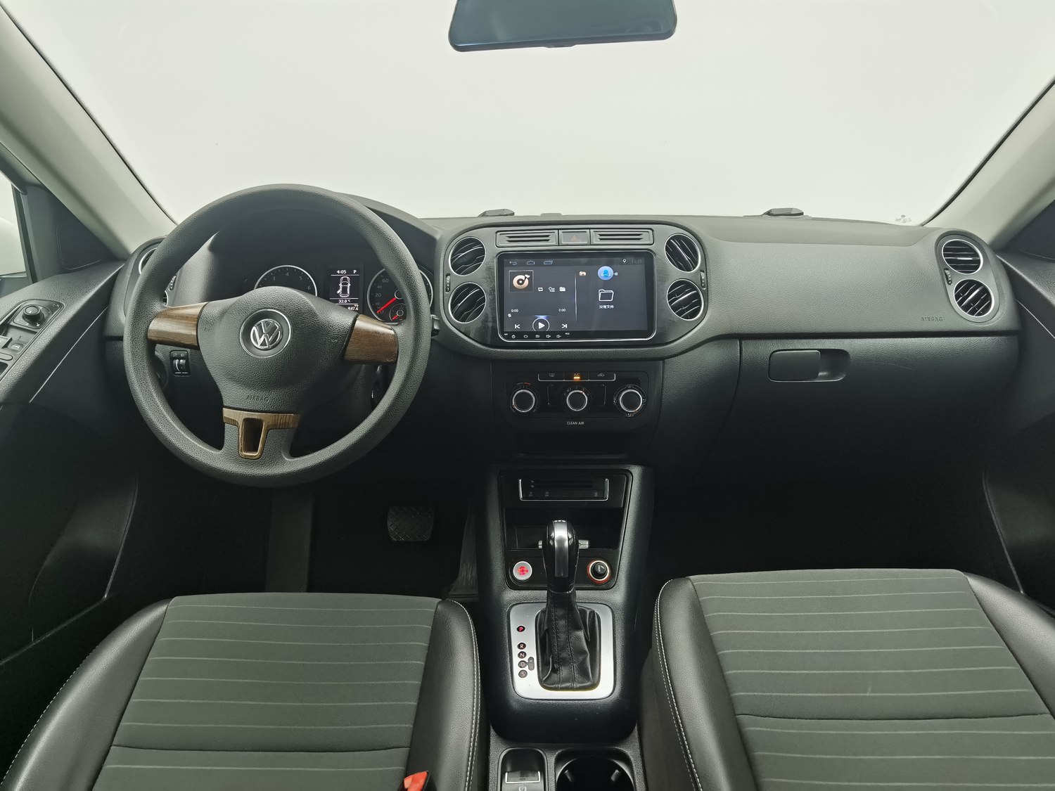 Used Volkswagen Tiguan 2016 1.4 AT