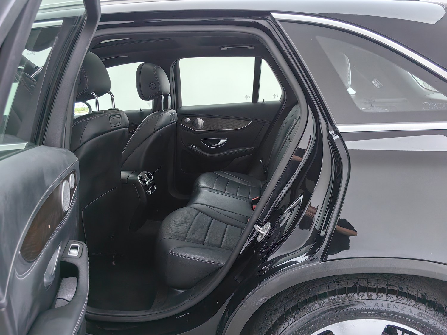 Used Mercedes-Benz GLC 2018 2.0 AT