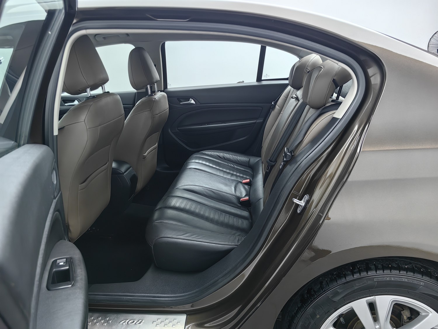 Used Peugeot 408 2014 1.8 MT