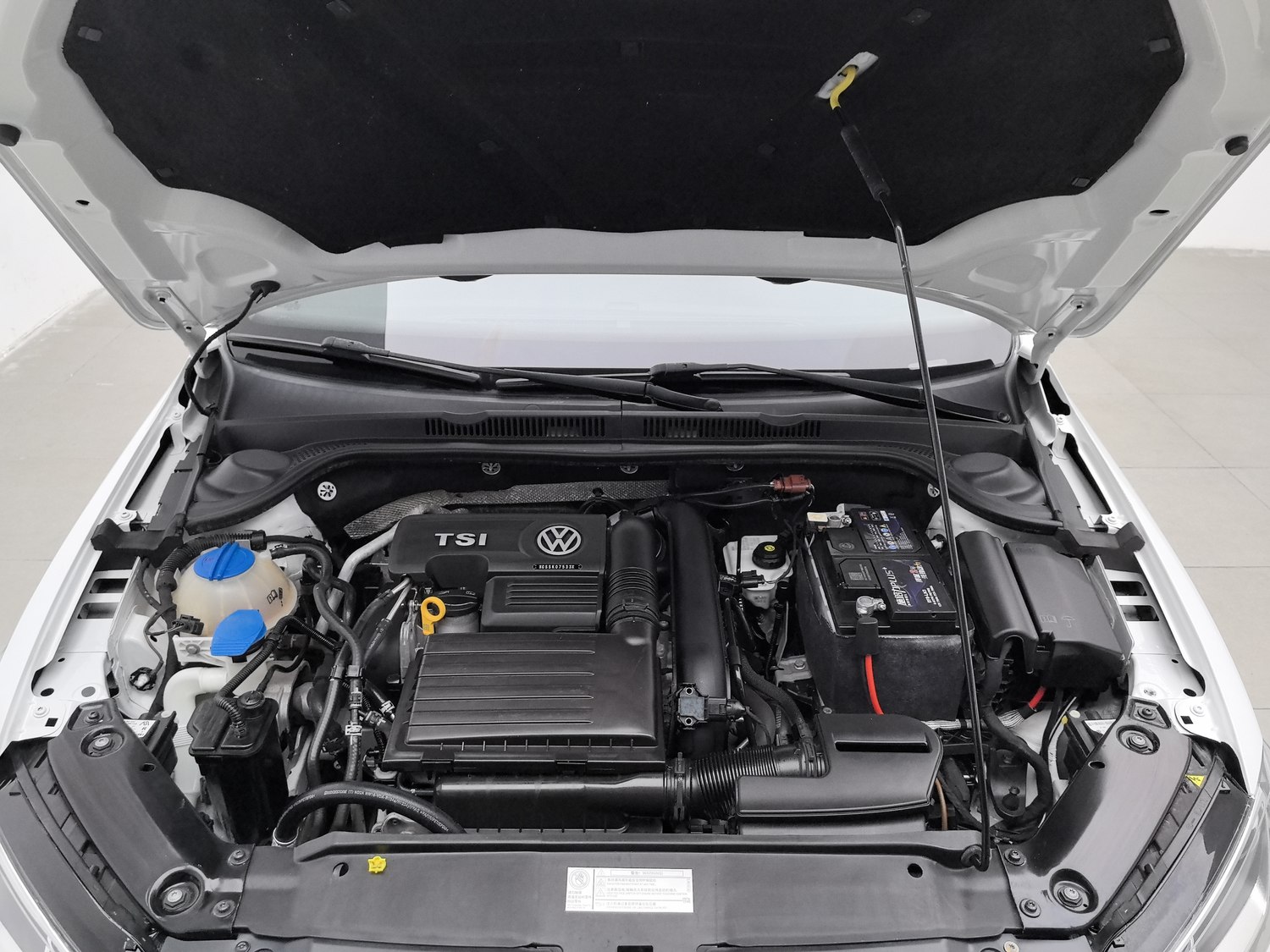 Used Volkswagen Sagitar 2018 1.4 AT