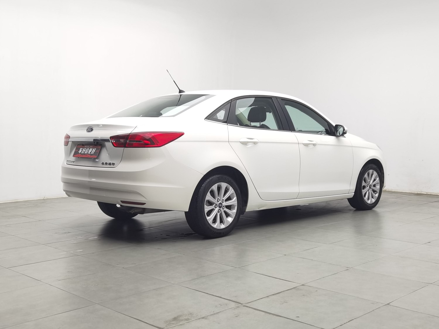Used Ford Escort 2015 1.5 AT