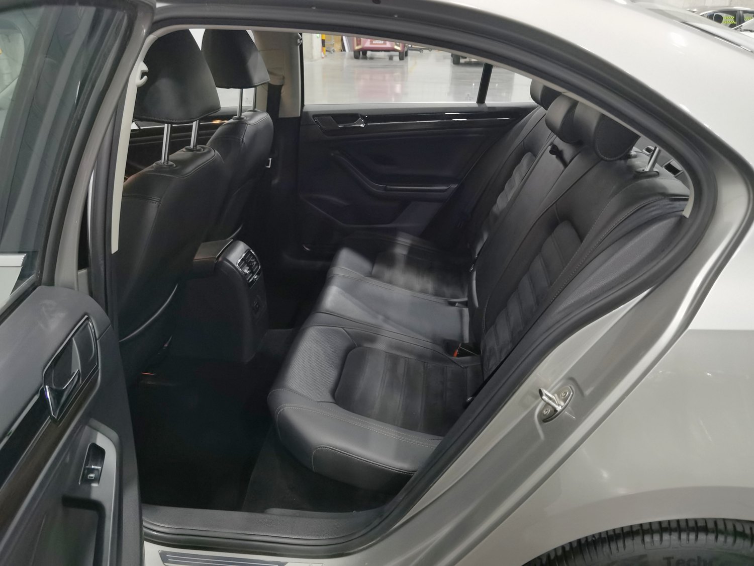 Used Volkswagen Sagitar 2015 1.4 AT