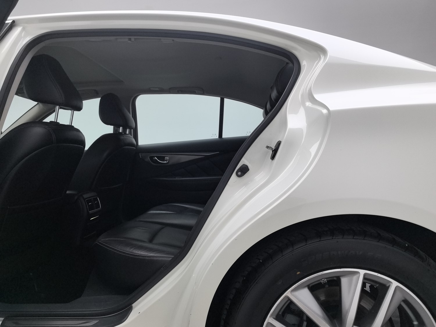 Used Infiniti Q50L 2016 2.0 AT