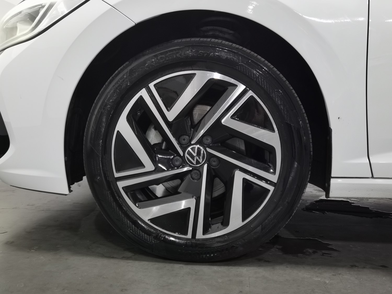 Used Volkswagen Sagitar 2023 1.5 AT
