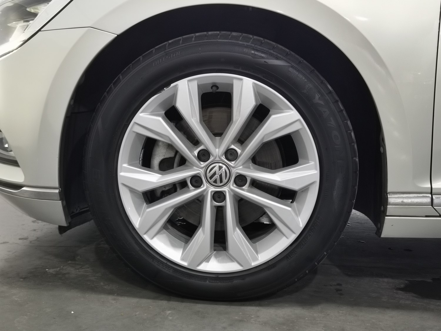 Used Volkswagen Magotan 2018 1.8 AT