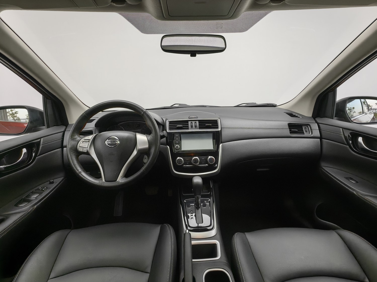 Used Nissan Tiida 2016 1.6 AT