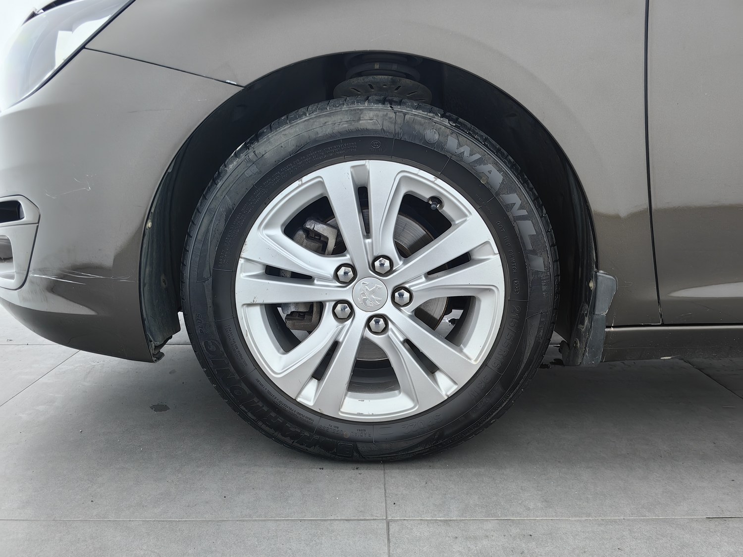 Used Peugeot 408 2014 1.8 MT