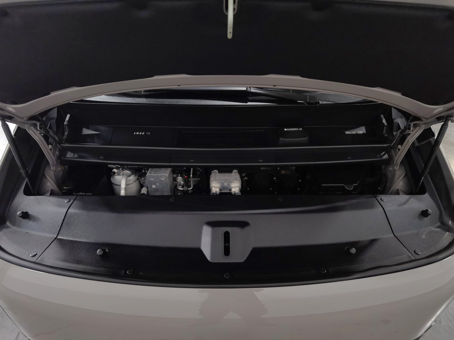 Used Li Auto MEGA 2024
