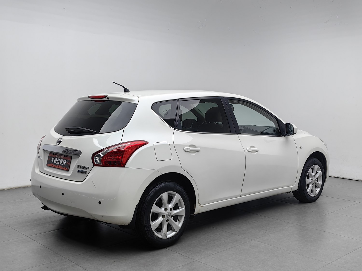 Used Nissan Tiida 2011 1.6 AT