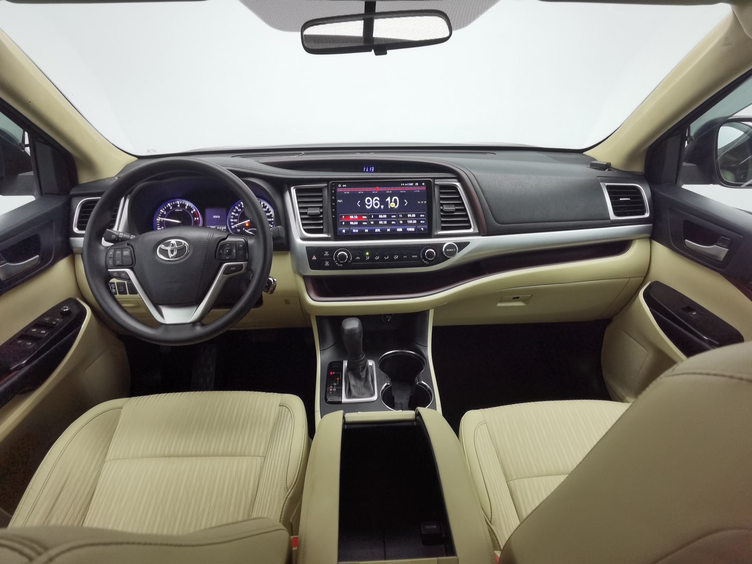 Used Toyota Highlander 2017 2.0 AT