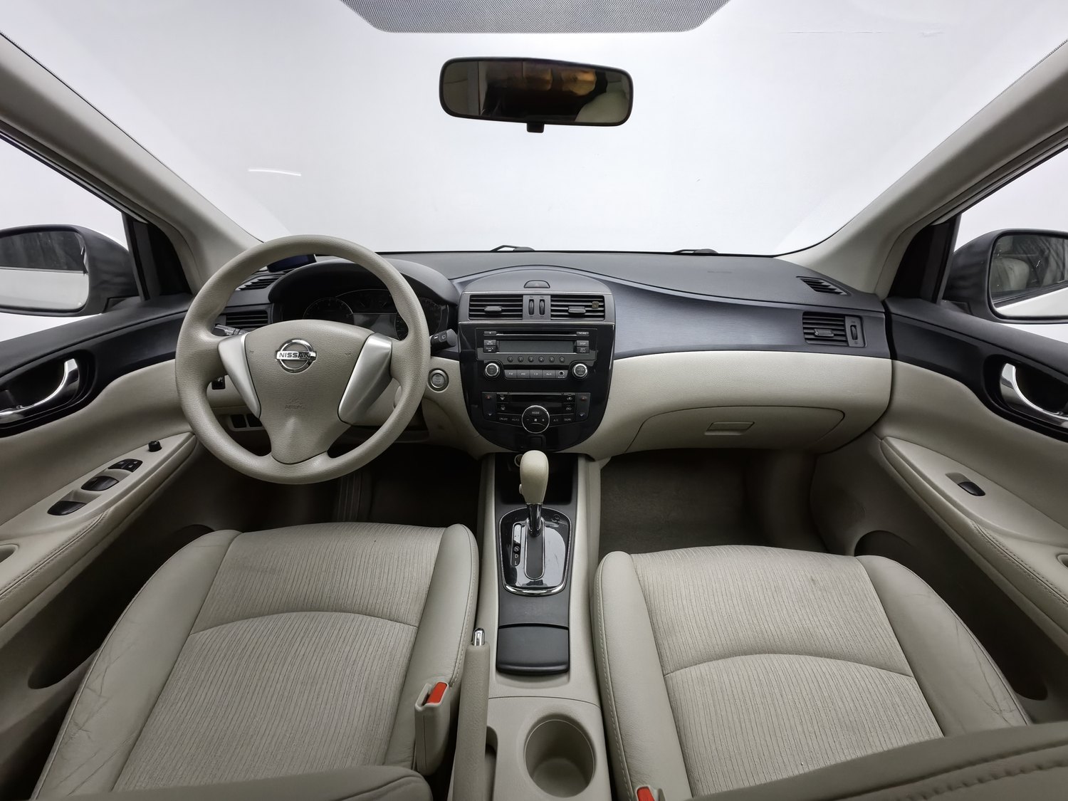 Used Nissan Tiida 2011 1.6 AT