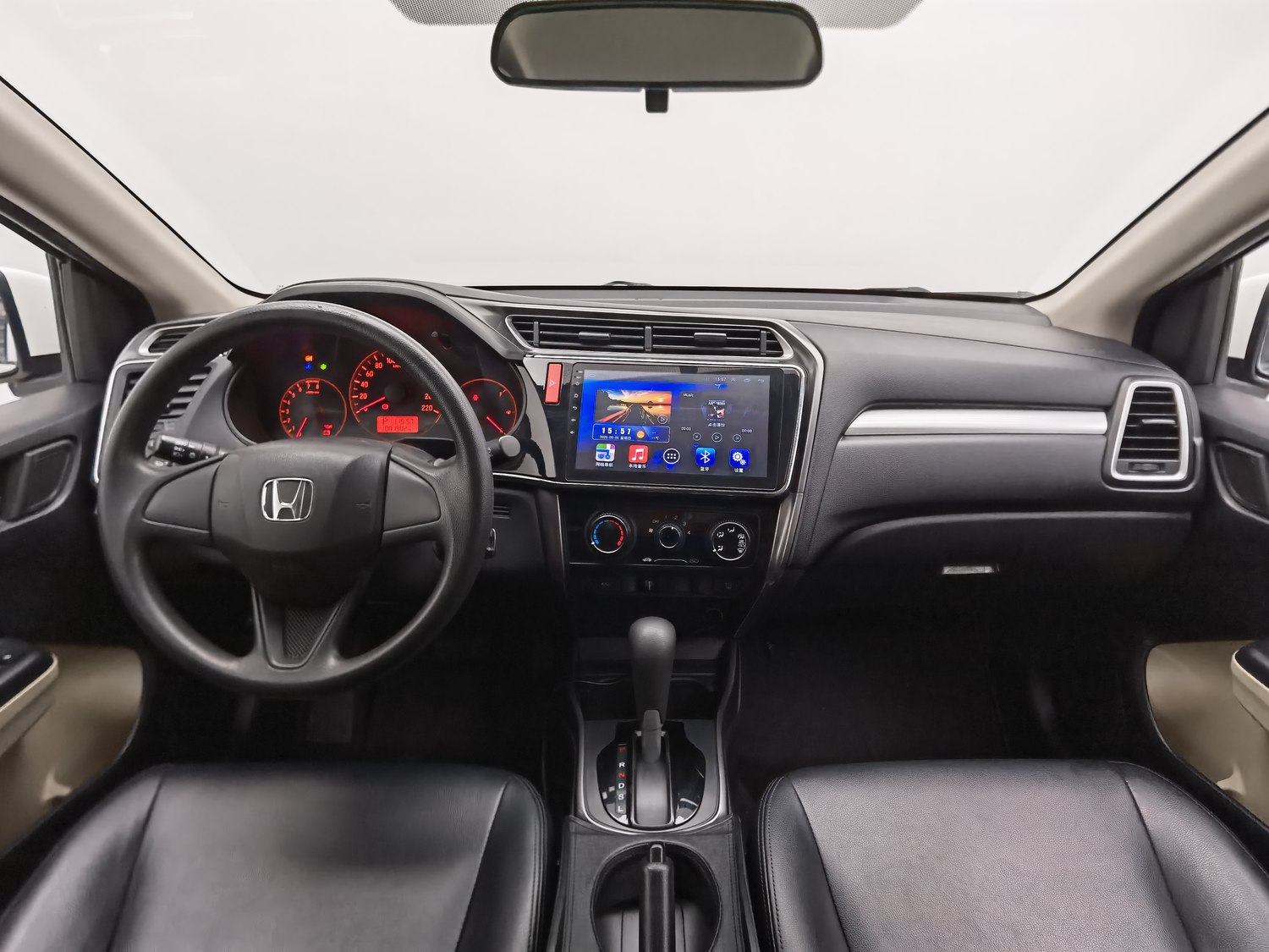 Used Honda Gienia 2016 1.5 AT