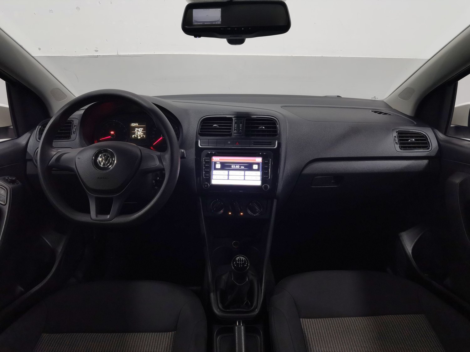 Used Volkswagen Polo 2014 1.4 MT