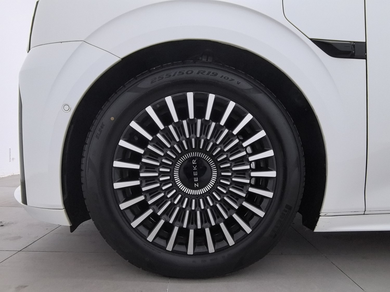 Used Zeekr 009 2022