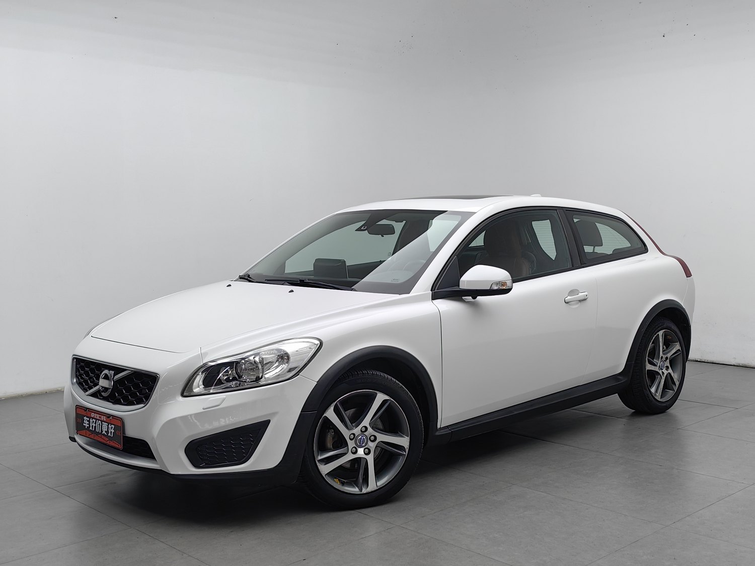 Used Volvo C30 2013 2.0 AT