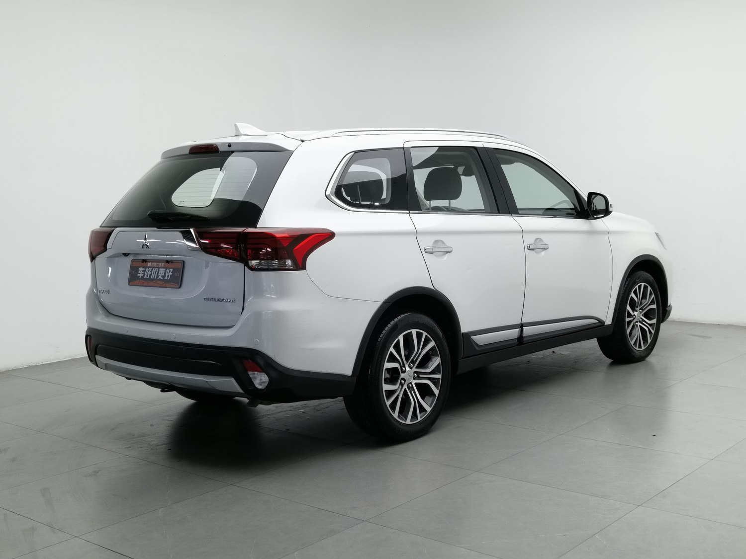 Used Mitsubishi Outlander 2018 2.4 AT
