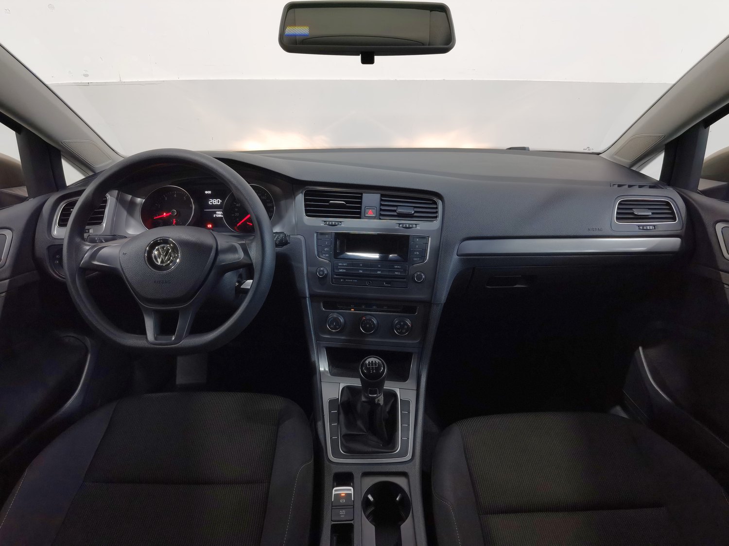 Used Volkswagen Golf 2015 1.6 MT