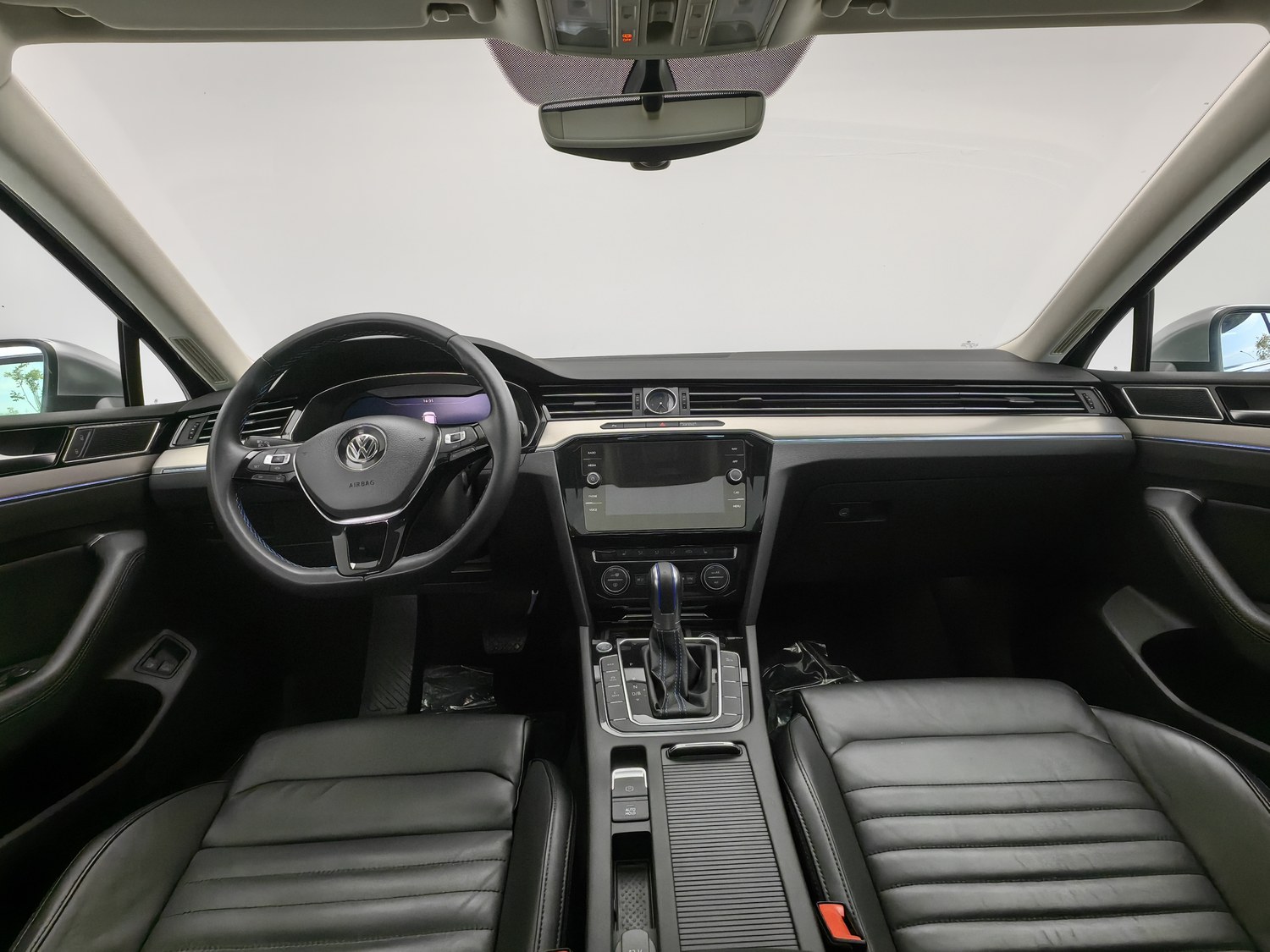 Used Volkswagen Passat Variant (Imported) EV 2019 1.4 AT
