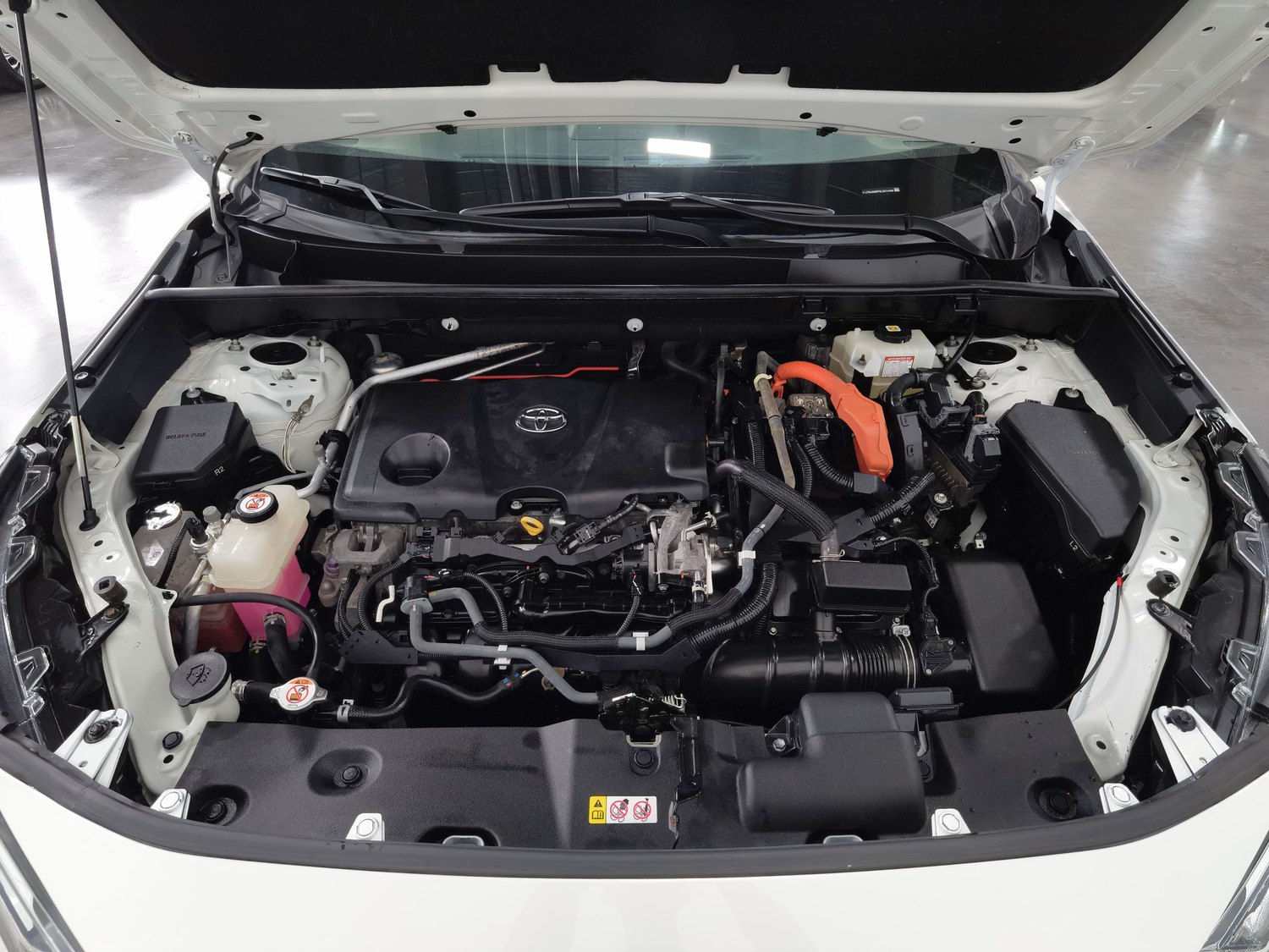 Used Toyota RAV4 2020 2.5 AT