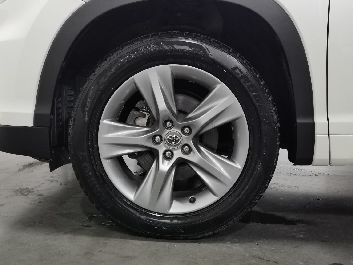 Used Toyota Highlander 2015 2.0 AT