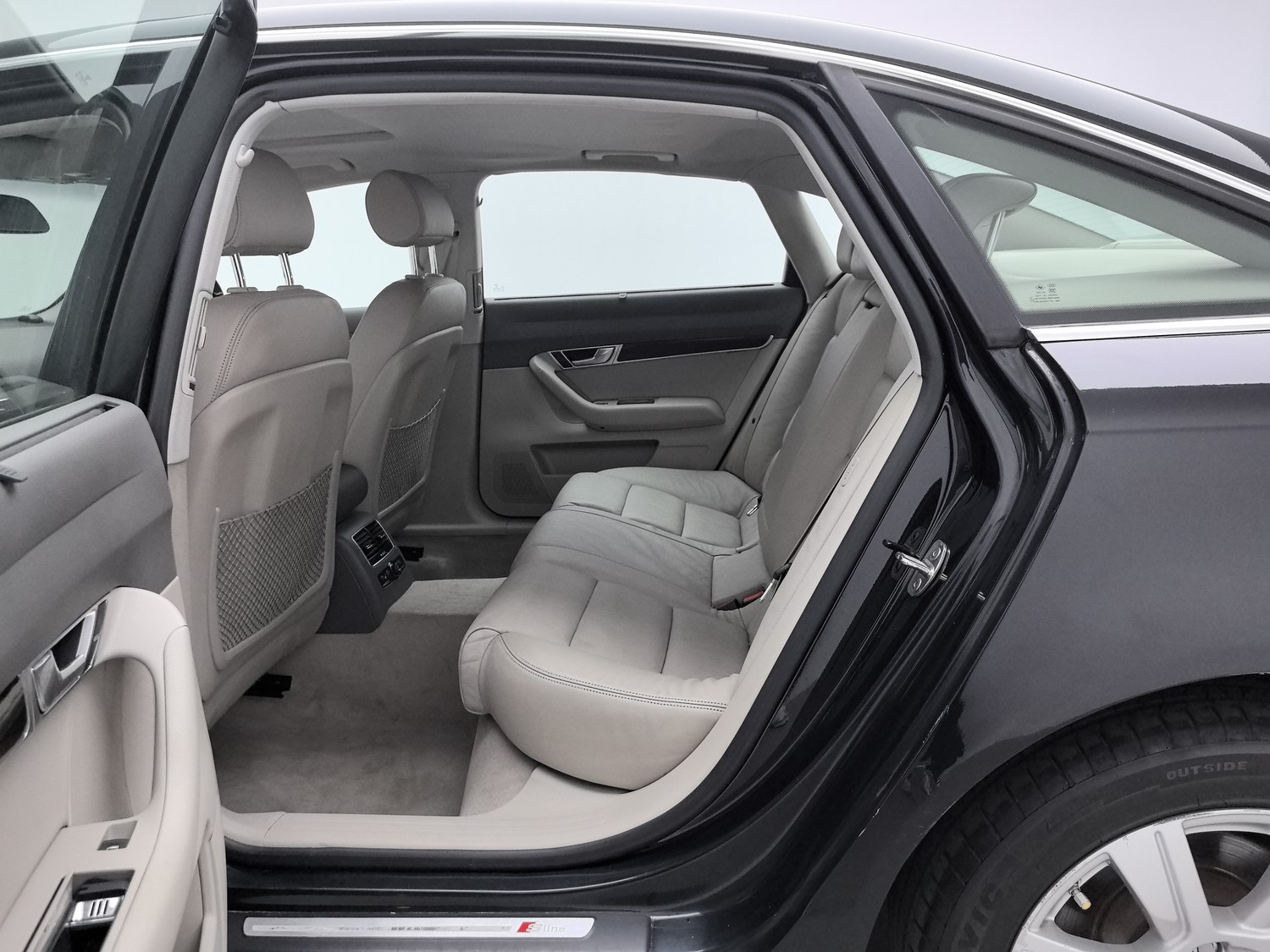 Used Audi A6L 2011 2.4 AT