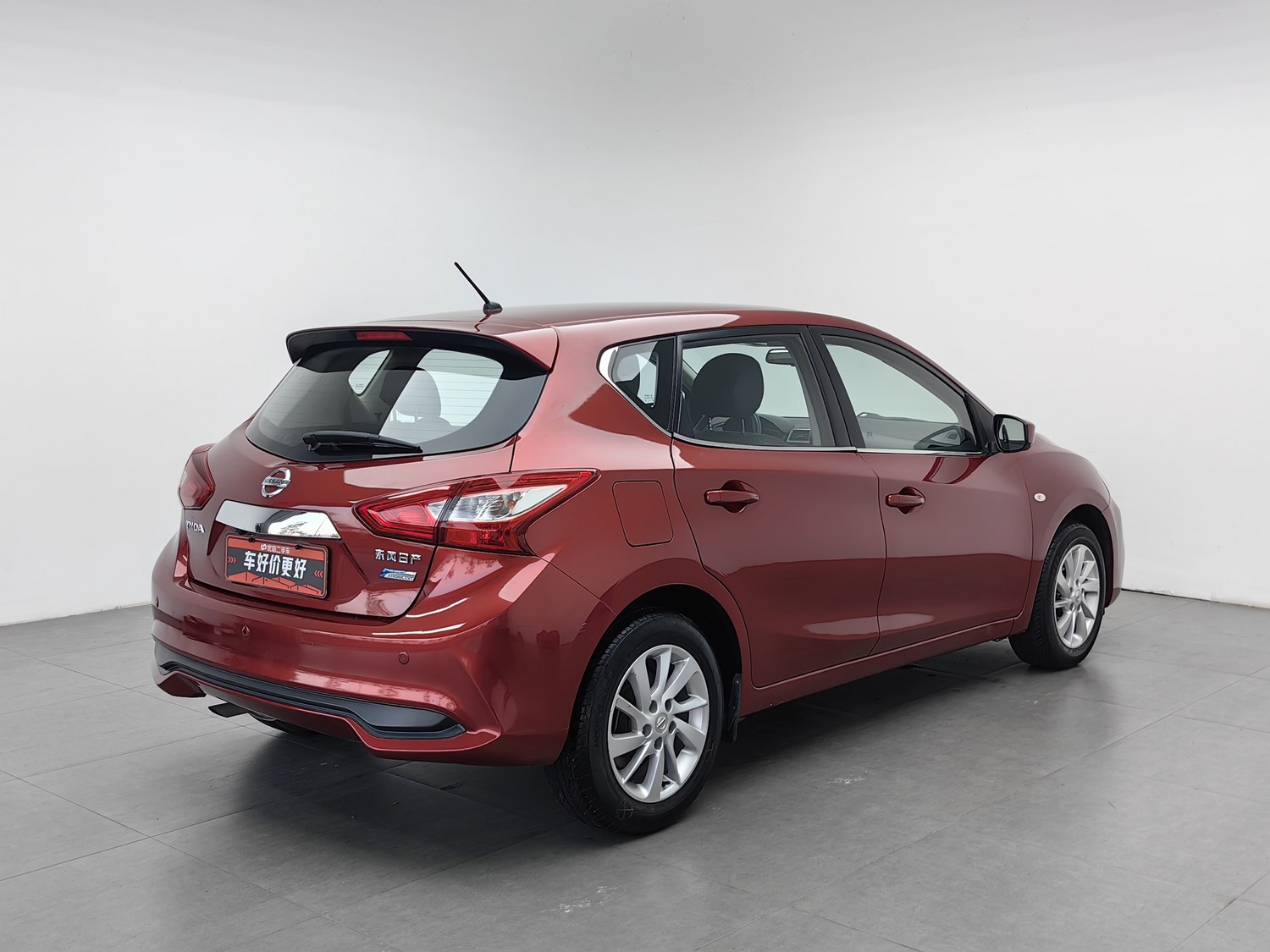 Used Nissan Tiida 2016 1.6 AT