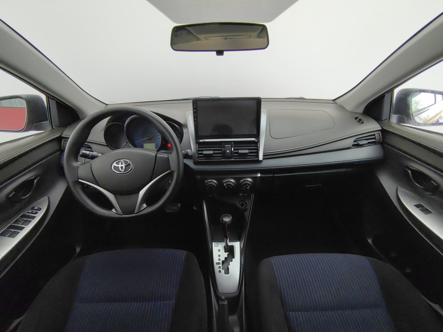 Used Toyota Yaris L 2014 1.5 AT