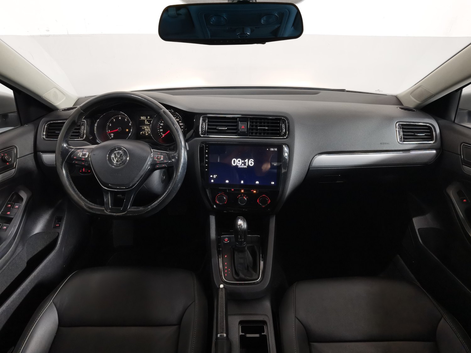 Used Volkswagen Sagitar 2018 1.6 AT
