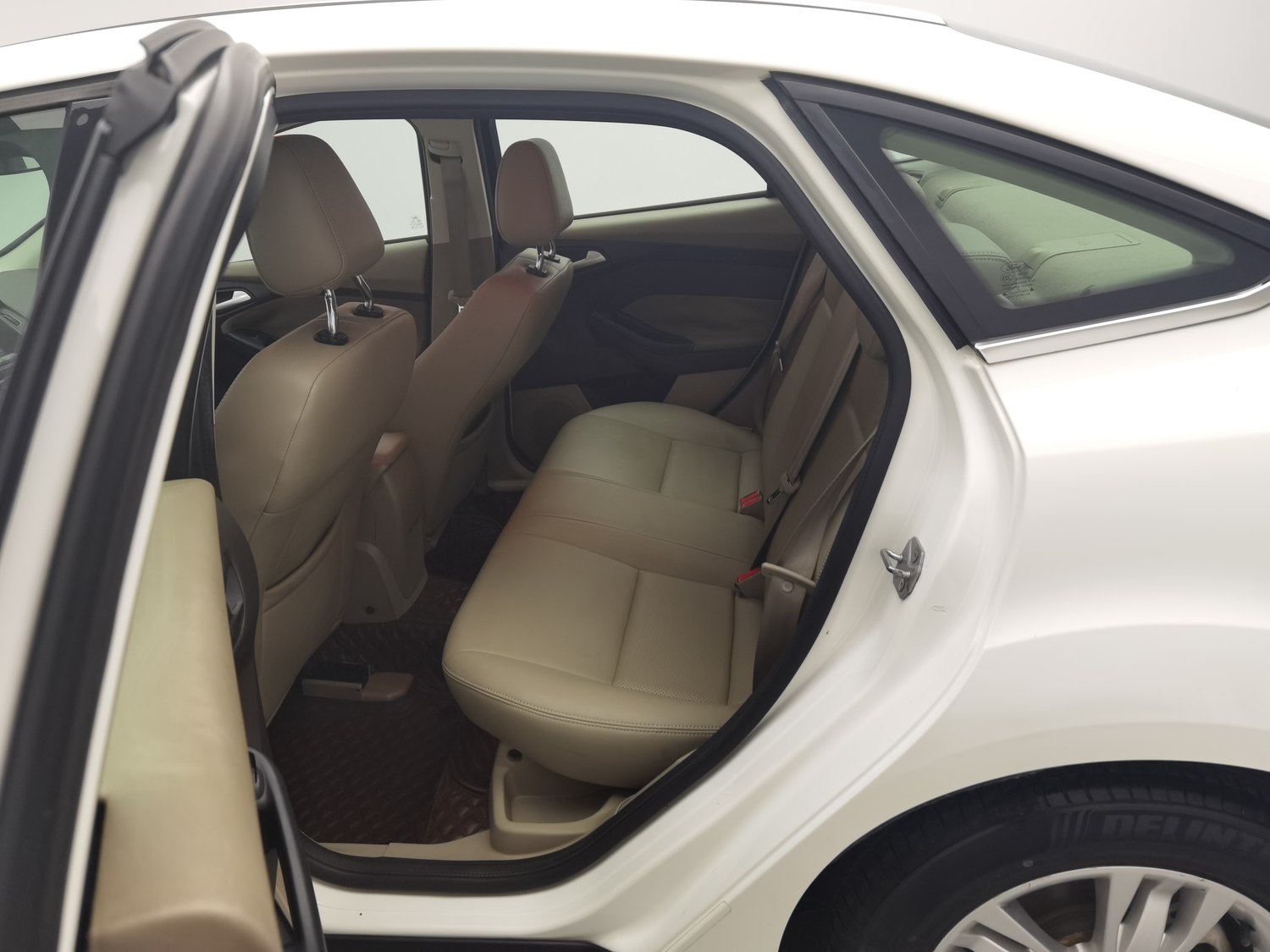 Used Ford Focus 2012 1.6 MT