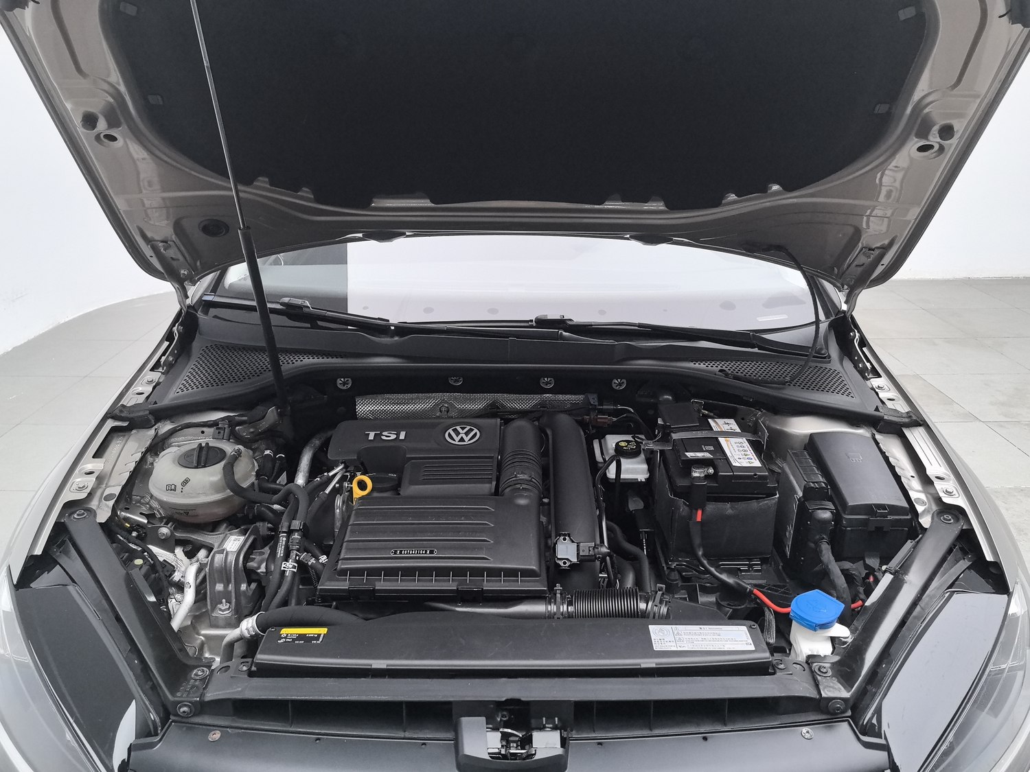 Used Volkswagen Golf 2018 1.4 AT