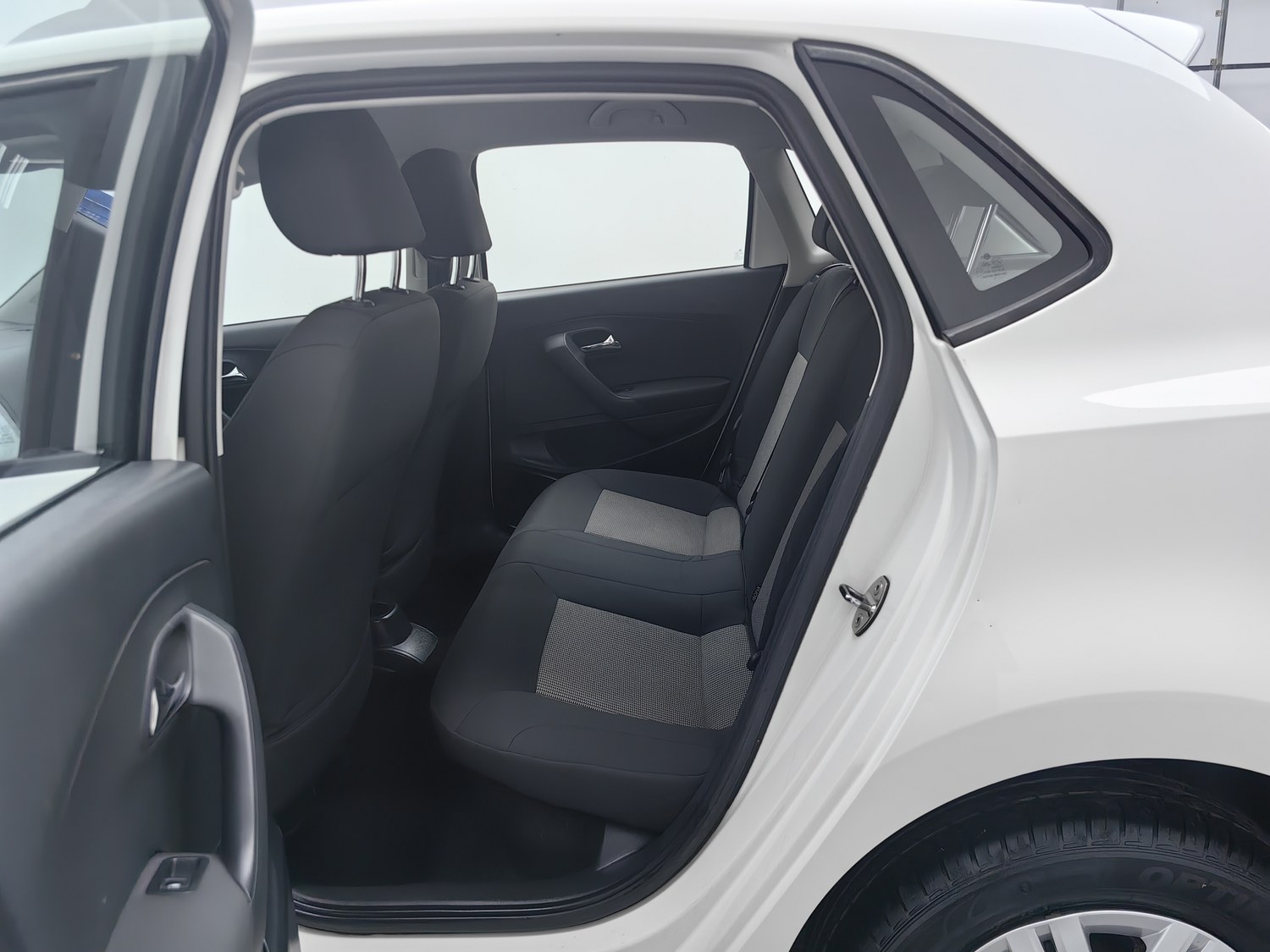 Used Volkswagen Polo 2016 1.4 AT