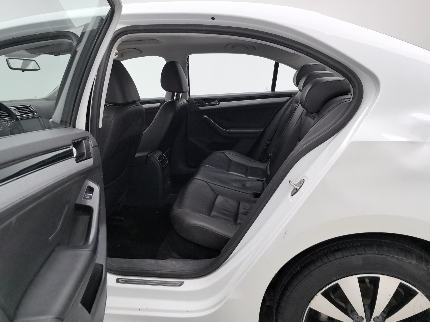 Used Volkswagen Sagitar 2017 1.6 AT