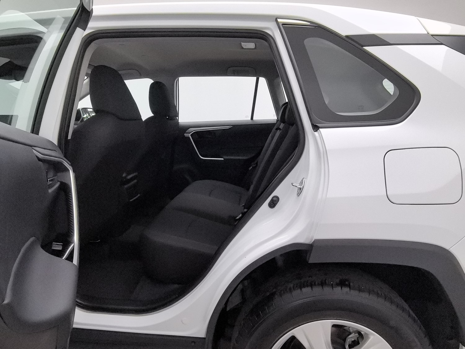 Used Toyota RAV4 2024 2.0 AT