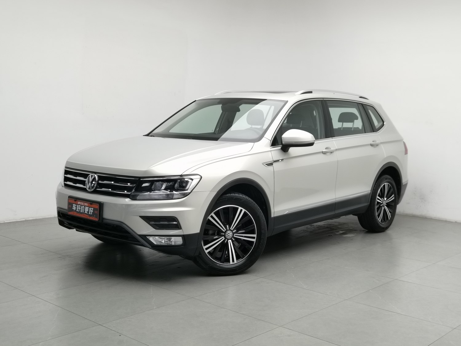 Used Volkswagen Tiguan L 2019 2.0 AT